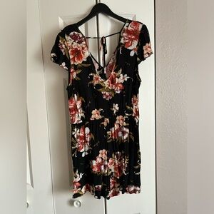 Xhilaration romper. Size large.